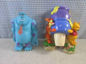lot 193 image: (BS) Winnie The PooTigger Cup Disp...