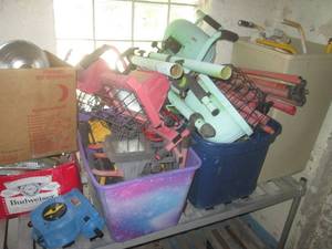 lot 206 image: (BR1) Large Assortment of Work Ligh...