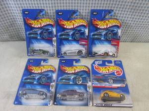lot 209 image: (EC1) Assorted Hot Wheels in Packag...
