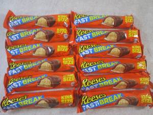 lot 234 image: (B-1) 12 King Size Reeses Fast Brea...