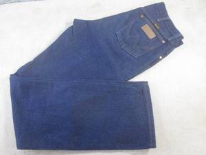 lot 272 image: (CSB) Pair of Wrangler Blue Jeans S...