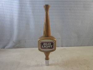 lot 34 image: (FS) Bud Light Beer Tap Handle 12 1...