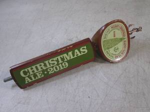 lot 73 image: (FS) Anchor Brewing Christmas Ale 2...