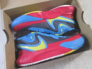 lot 85 image: (CSB) New Nike Kyrie 8 GO SE (PS) S...