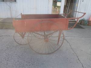 lot 89 image: (TRLR) Antique Peddlers Cart Wagon ...