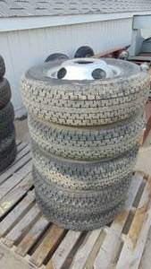 lot 12 image: 5- New Freestar M-108 Radial St23580R16 Tires and Rims