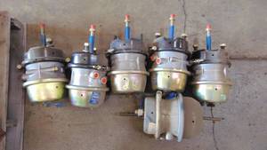 lot 26 image: 6- Brake Chambers