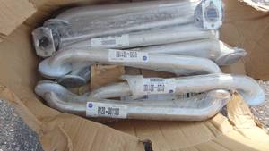 lot 45 image: 7- New Bradley 18 Grap Bars, New in Plastic