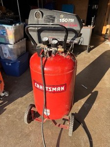 lot 2 image: Craftsman 30 Gallon Air Compressor - Does Not Work