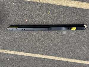 lot 121 image: 14-16 Ford Superduty Part# RJ04718