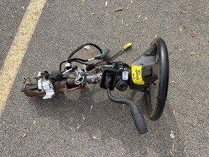 lot 123 image: 17-19 Chevy Silverado 1500 Steering Column