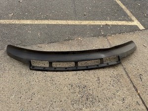 lot 76 image: 10-12 Ram 25003500 Front Bumper Cover