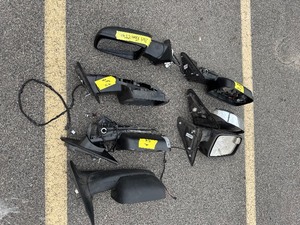 lot 99 image: Lot of Dodge Side Mirrors