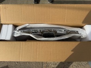 lot 55 image: 16-18 Chevy Silverado Chrome Grille