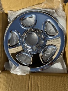 lot 34 image: 99-04 Silverado Sierra Imposter Wheel Skin 16