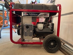 Briggs & Stratton Elite Series 6200-Watt Portable Generator