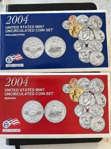 lot 89 image: 2004 P & D Mint Set