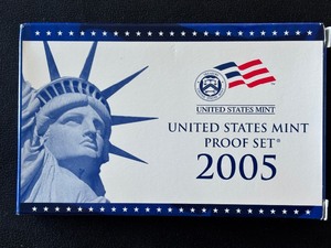 lot 21 image: 2005-S Proof Set