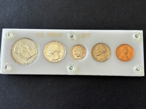lot 43 image: 1963 Proof Set