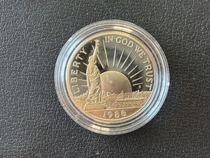 lot 75 image: 1986-S Statue of Liberty Half Dollar Proof