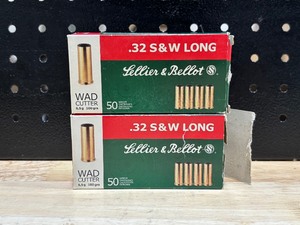 lot 10 image: Sellier & Bellot .32 Smith & Wesson Long Wad Cutter 82 Rounds