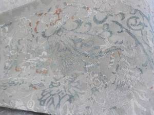 lot 17 image: Cam Beaumont 710 x 104 Area Rug...