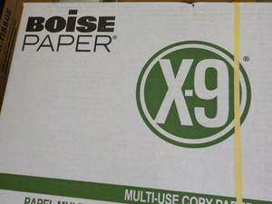 lot 18 image: Boise X-9 White 5000 Sheets 8.5 x 1...