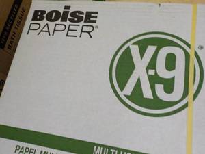 lot 19 image: Boise X-9 White 5000 Sheets 8.5 x 1...