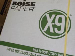 lot 21 image: Boise X-9 White 5000 Sheets 8.5 x 1...