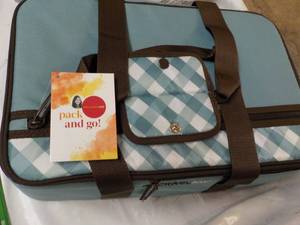 lot 63 image: Rachael Ray Pack and Go...