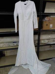 lot 76 image: LSYX Wedding Dress Factory Miss Vei...