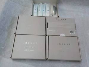 lot 83 image: 5 Infuse Gift Sets...