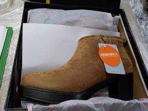 lot 108 image: Harkwell size 9 12 Shoe Boots...