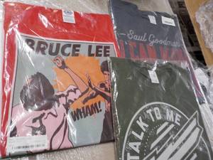 lot 118 image: 3 Mens T-shirts size S...