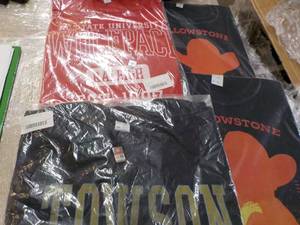 lot 119 image: 4 Mens T-shirts size S...