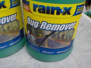 lot 138 image: 3 Gallon Jugs Rainx Bug Remover...