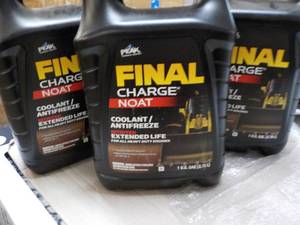 lot 152 image: 3 Gallon Jugs Final Charge Noat Coo...