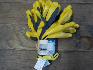 lot 203 image: 5 pack Nitrile Coated Gloves...