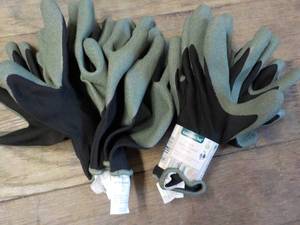 lot 204 image: 6 pair Latex Coated Gloves...