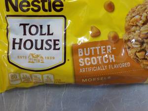 lot 219 image: 5 Bags Butterscotch Morsels - 11 oz...