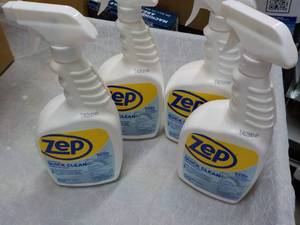 lot 225 image: 4 ZEP 32 oz Sprays Bottles...