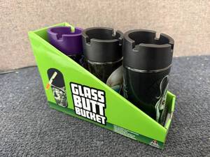 lot 74 image: 3 Pack of Glass Butt Buckets
