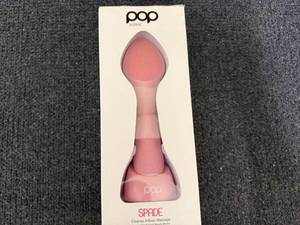 lot 88 image: Pop Sonic Spade Facial CleanserInfuser