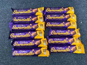 lot 199 image: 12 Cadbury Caramello Candy Bars