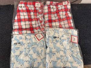 lot 61 image: 4 Pairs of Target Brand Pajamas Pants