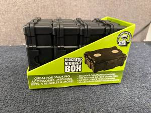 lot 80 image: 3 Pack of Magnetic Storage Boxes