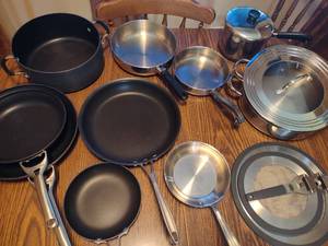 lot 129 image: Assorted Pots & Pans