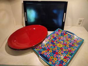 lot 131 image: Crate & Barrel Red Oval Serving Platters & Serving Trays