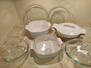 lot 135 image: Pyrex & Corningware Casserole Dishes