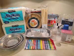 lot 141 image: Lot of DisposablesReusables